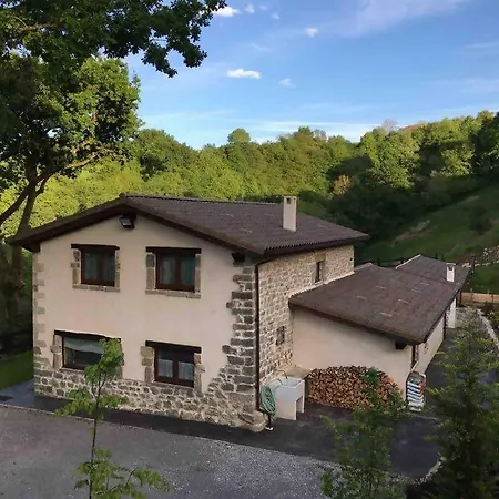 Casa vacanze La Fontana, Descubre Cabarceno Y Cantabria *