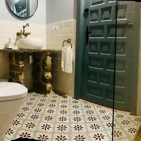 度假居 La Fontana, Descubre Cabarceno Y Cantabria 比利亚卡列多