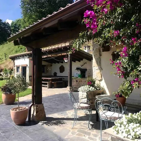Semesterbostad La Fontana, Descubre Cabarceno Y Cantabria *