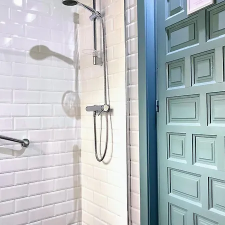 度假居 La Fontana, Descubre Cabarceno Y Cantabria 比利亚卡列多